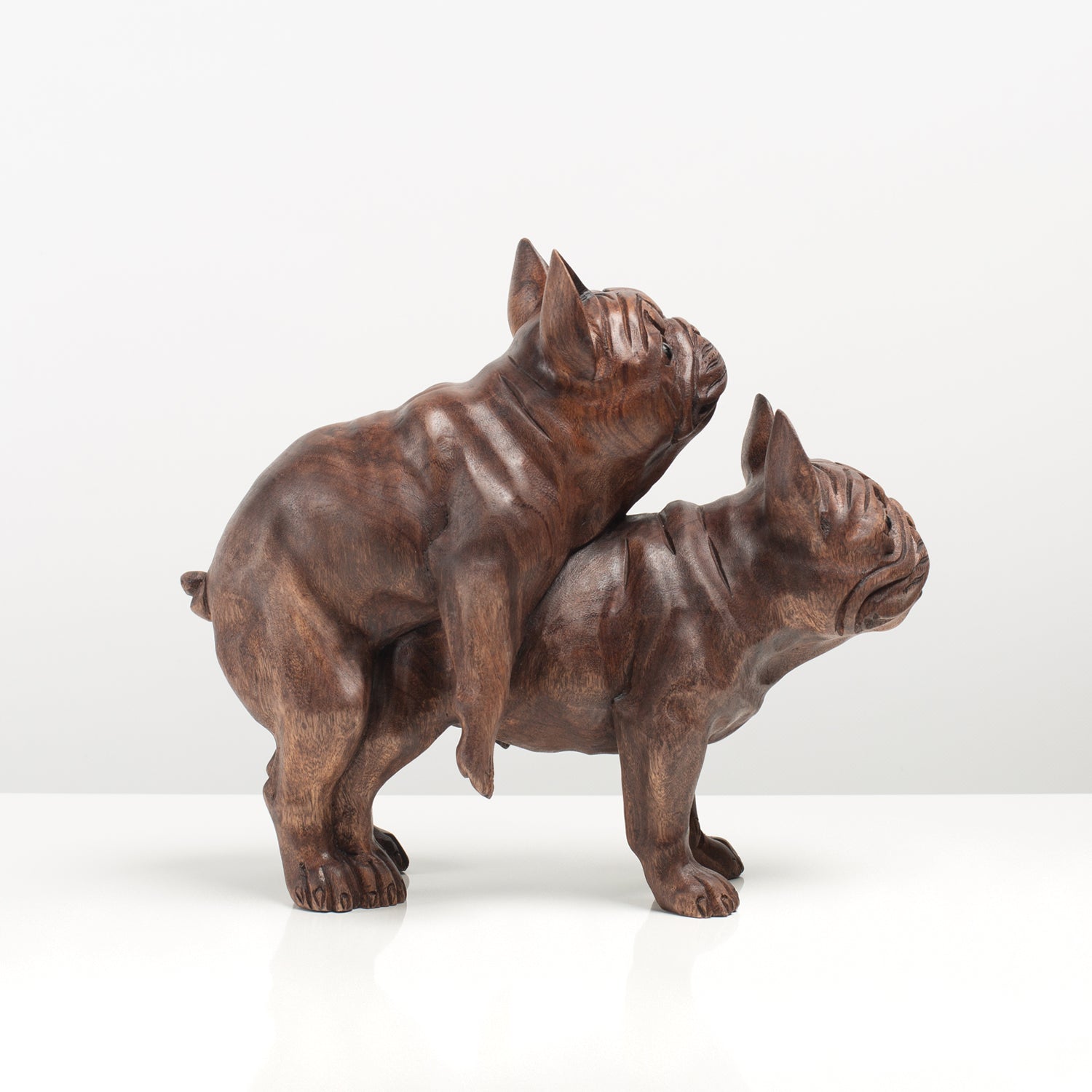 Skulptur Bulldogge paarend | Vollholz | Onyx - Holzdeko - Geschenk - Hund aus Holz